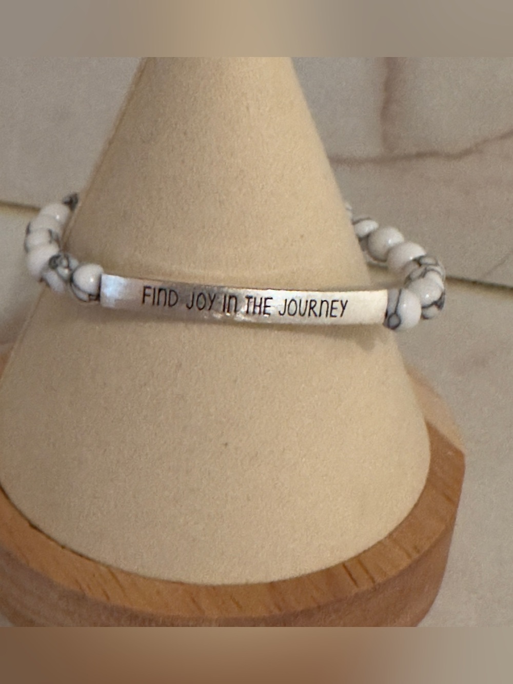 Find Joy In The Journey Silver Bar Beaded Bracelet - White